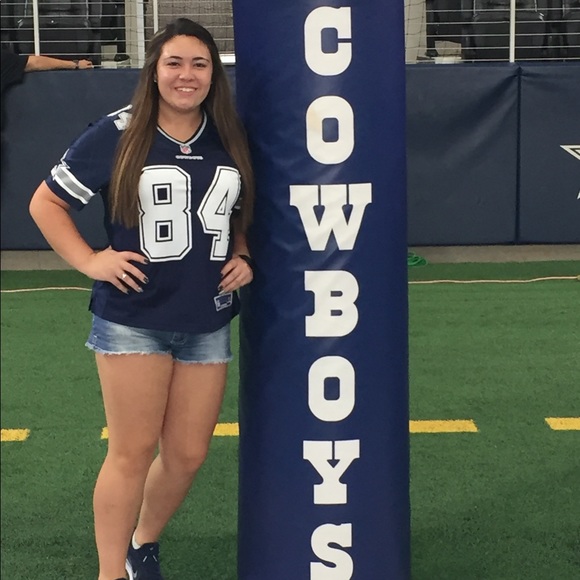 Meet your Posher, Hannah - Picture 2 of 2